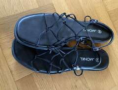Sandaler från Monki