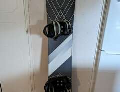 Snowboard Zolo med bindning...