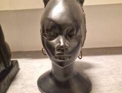 Skulptur afrikansk kvinna