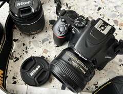 Nikon D3500 plus två objekt...