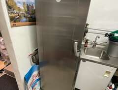 kylskåp Electrolux 180cm