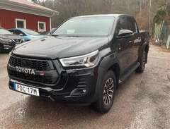 Toyota Hilux 2.8 D 4WD (204...