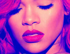 Rihanna: Loud
