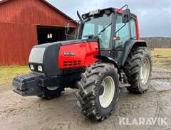 Traktor Valtra 6400