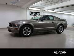 Ford Mustang GT BOMBPYPES M...