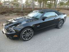Ford Mustang GT Cab 5.0 / I...
