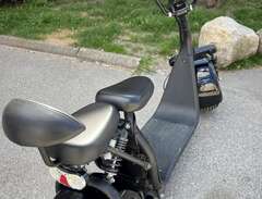 El scooter Moped klass 2