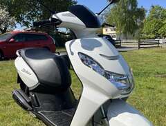 Moped Peugeot Kisbee