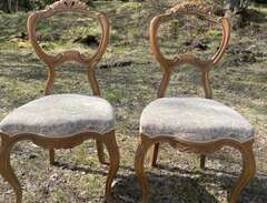 2 antika stolar i fint skick!