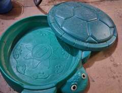 Sandlåda med lock sköldpadda