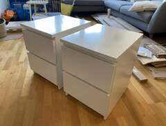 Två Ikea Malm sängbord