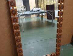 Stor unik spegel för tex ha...