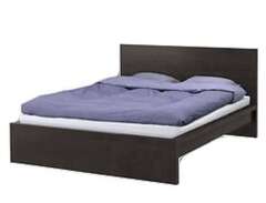 Säng - Ikea Malm (arkivbild)