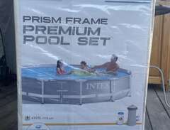 Intex pool
