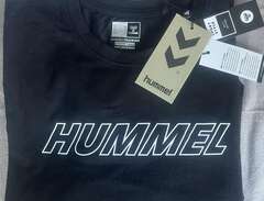 T-shirt - HUMMEL - STRL: M...