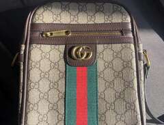 Gucci Bag OPHIDIA GG SHOULD...