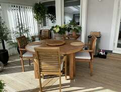 Bord med 6 stappelbara stolar