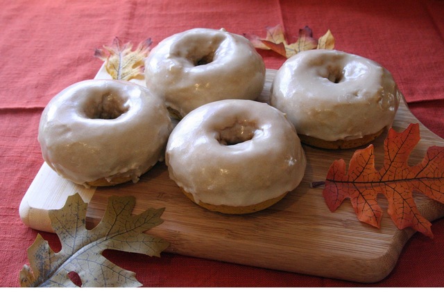 Pumpkin Spiced Donuts with Chai Icing #SundaySupper