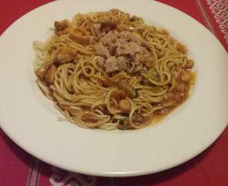 Spaghetti au thon et aux fruits de mer