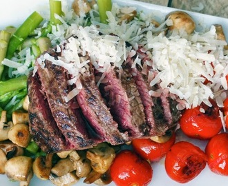 Luxe: Biefstuk met aspergetips, gebakken tomaten, champignons en parmezaanse kaas