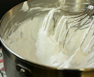 Homemade Marshmallow Creme