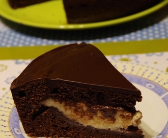 Ciasto czekoladowe z kremem śmietankowym z kaszy manny