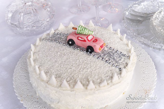 "Driving home for Christmas" cake / Torta "Cestujúc domov na Vianoce" / Le gâteau "Conduisant à la maison pour Noël"