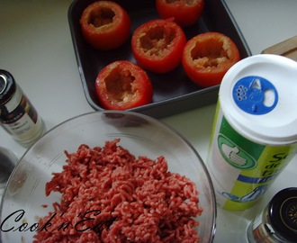 Tomates farcies au bœuf et riz