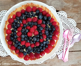 Tarte framboises et myrtilles (Raspberry and Blueberry tart)