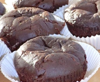 Saftige Schokoladen-Cupcakes / Rich Chocolate Cupcakes