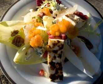 Bread Cheese and Cloudberry Salad