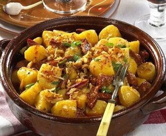 Fantastické roľnícke zemiaky: Nevedela som, čo rodine pripraviť na večeru, preto som sa rozhodla pre recept „čo kuchyňa dá“ a výsledok bol skrátka úžasný!