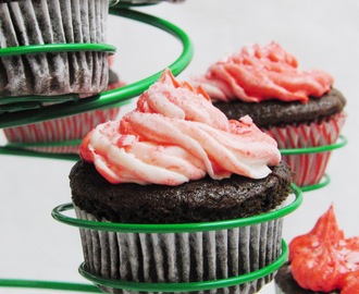 Chocolate Peppermint Swirl Cupcakes and Chocolate-Covered Cherry Cookies