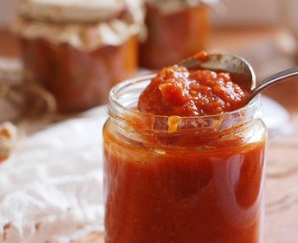 Cómo elaborar conservas caseras: salsa de tomate