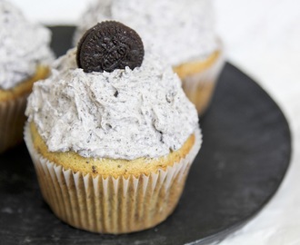Overload: Cookies & Cream Cupcakes