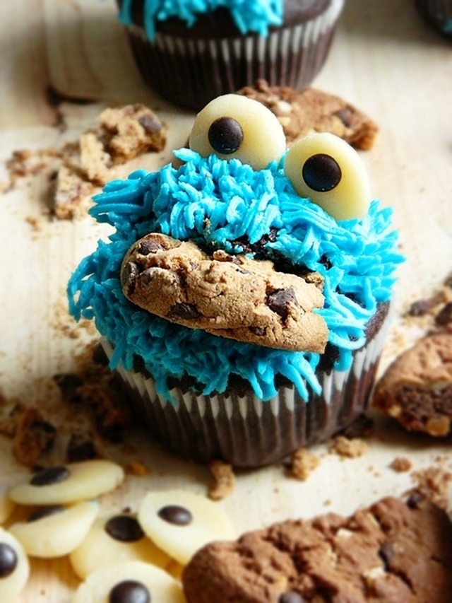 Cookie Monster Cupcakes.Krümelmonster Muffins كوكي مونستر كوب كيك