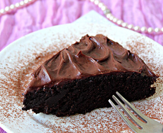 Hershey's " Perfectly Chocolate " Chocolate Cake - Eggless