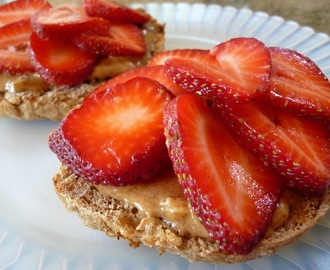 Cinnamon Raisin Ezekiel Muffins With Almond Butter And Fresh Strawberries -Vegan Lunch In Five Minutes And Healthier Than A PB&J!