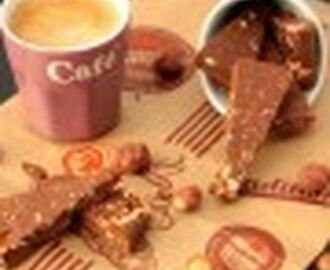 Crunchy peanuts fingers au chocolat, Nutella® et dentelles