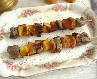 Veal kebabs with pineapple and orange | Food From Portugal