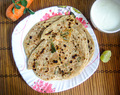 Carrot Methi Paratha Recipe / Stuffed Methi Paratha / Stuffed Chapati Recipe for Kids / Healthy Paratha for Kids