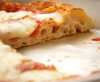 Pizza in teglia ad alta idratazione di Adriano Continisio e…buona la prima!