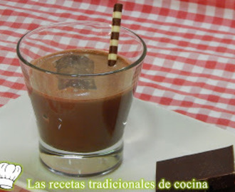Licor de crema de chocolate (Receta fácil y rápida)