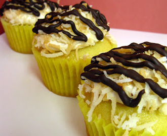 March's Cupcake Of The Month - Samoa Cupcakes
