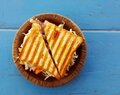 Sommerlicher Thunfisch Sandwich mit Spitzkohl