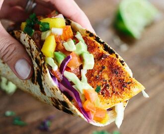 Salmon Tacos with Mango Salsa | Recipe | Salmon tacos, Fruit salsa, Mexican food recipes