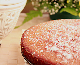 Orange And Almond Cake – Celebrating a year of blogging !!!