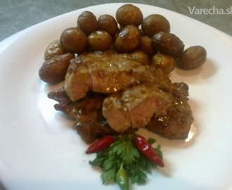 Pikantné bravčové steaky s cesnakovo-maslovou arómou (fotorecept)