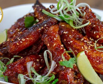 Alitas de pollo picantes (estilo Thai) l Sriracha chicken wings