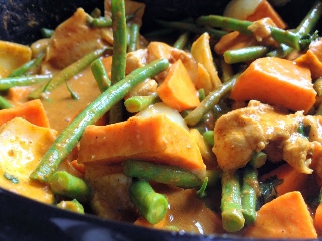 Chicken And Sweet Potato Slow Cooker Curry